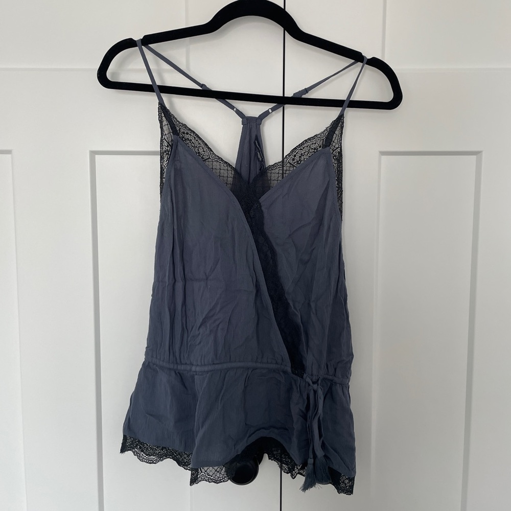 American Eagle peplum style tank